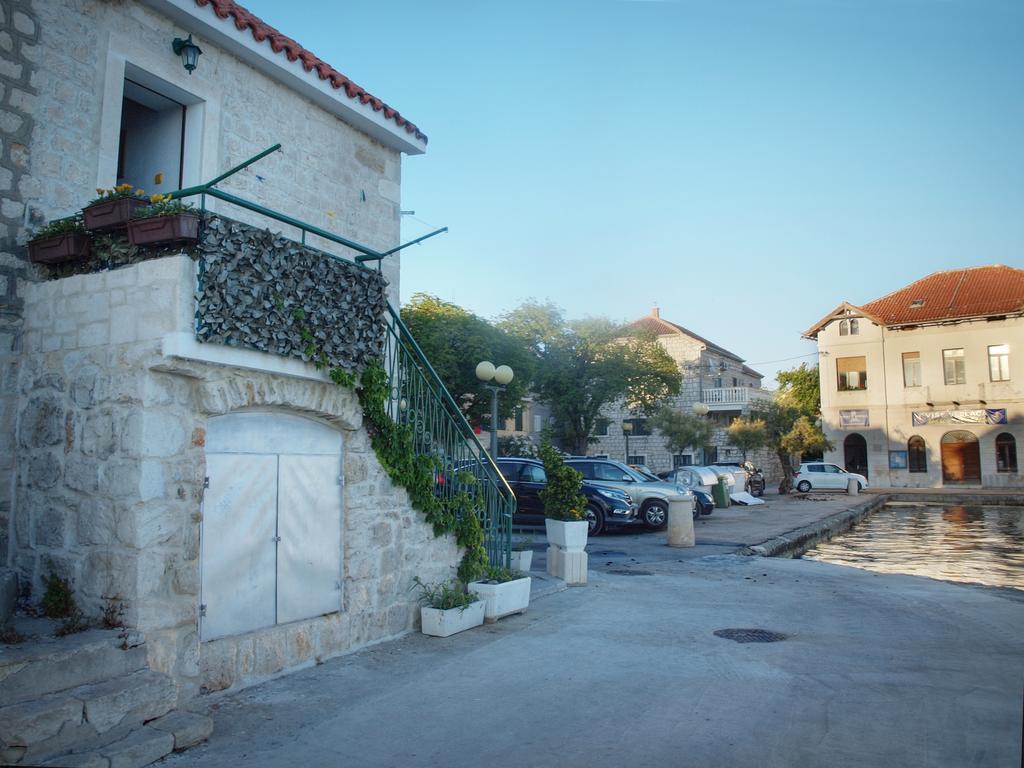 Old Fisherman House Kaštela المظهر الخارجي الصورة